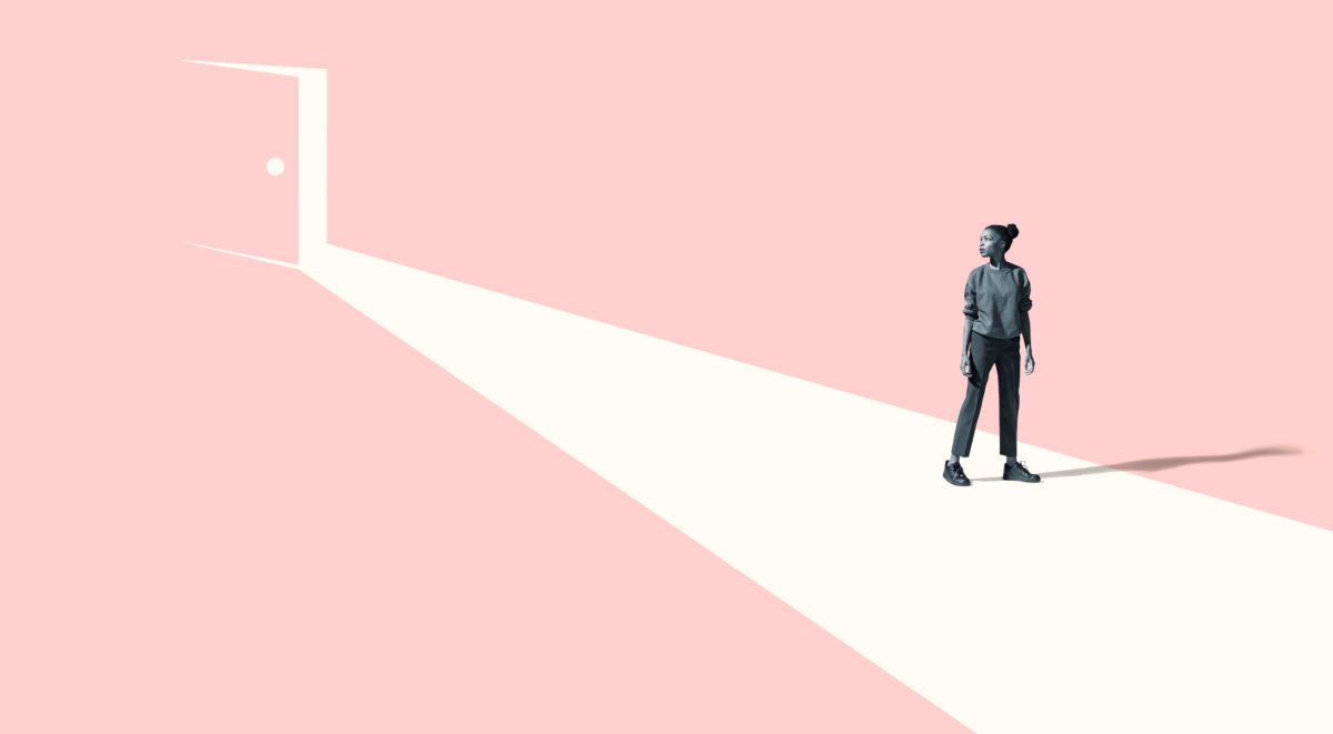 Illustration d’une personne debout sur une voie rose sur fond rose