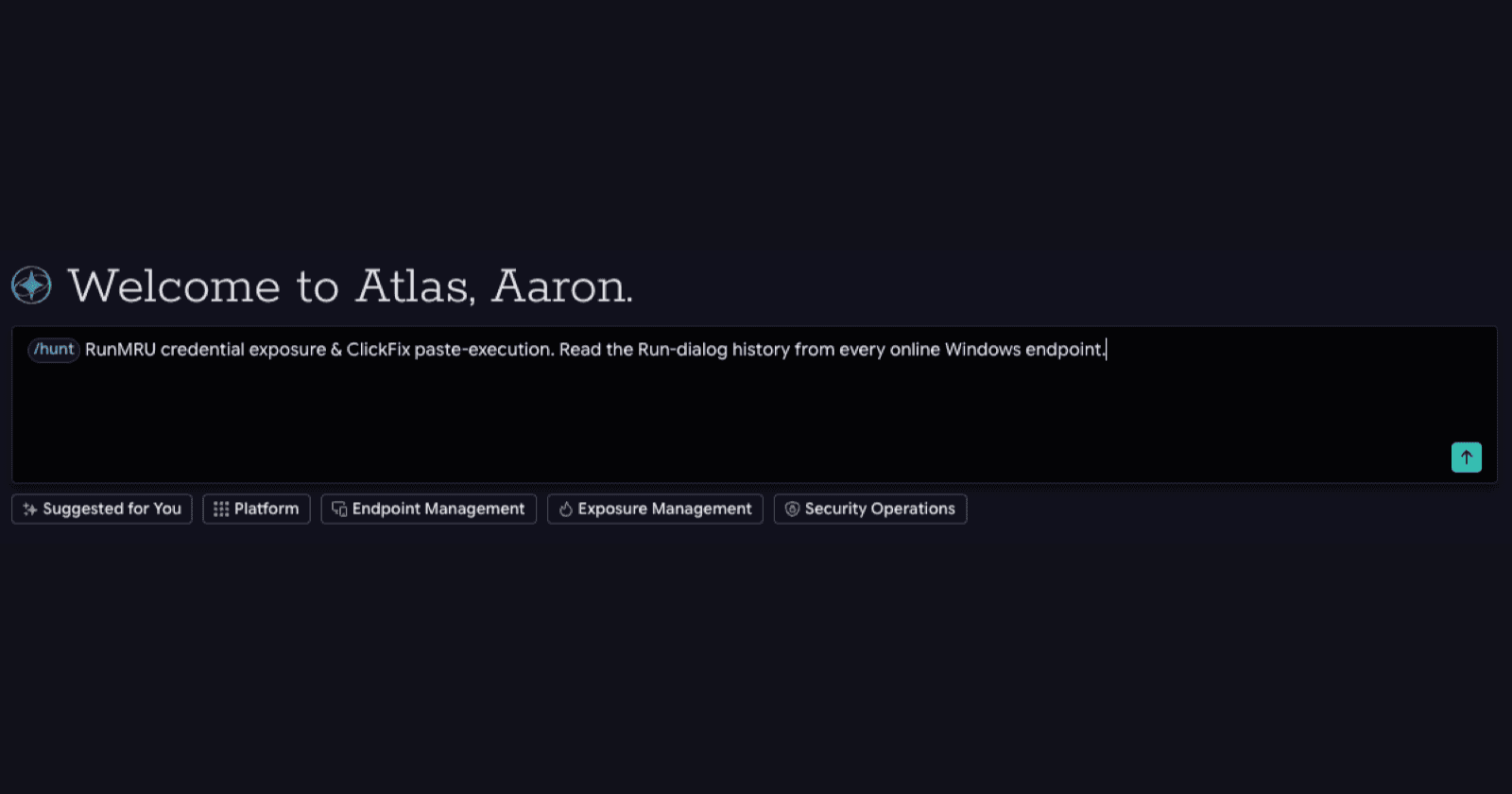 La barre de commande de Tanium Atlas avec la commande « RunMRU » de recherche de barres obliques visant à exposer les identifiants a été saisie