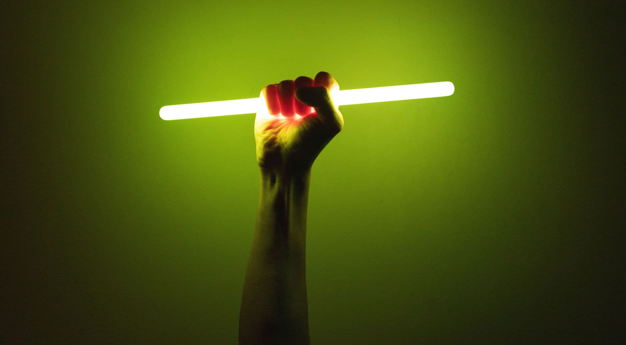 Mettre en lumière les pratiques trompeuses et la collection de données personnelles